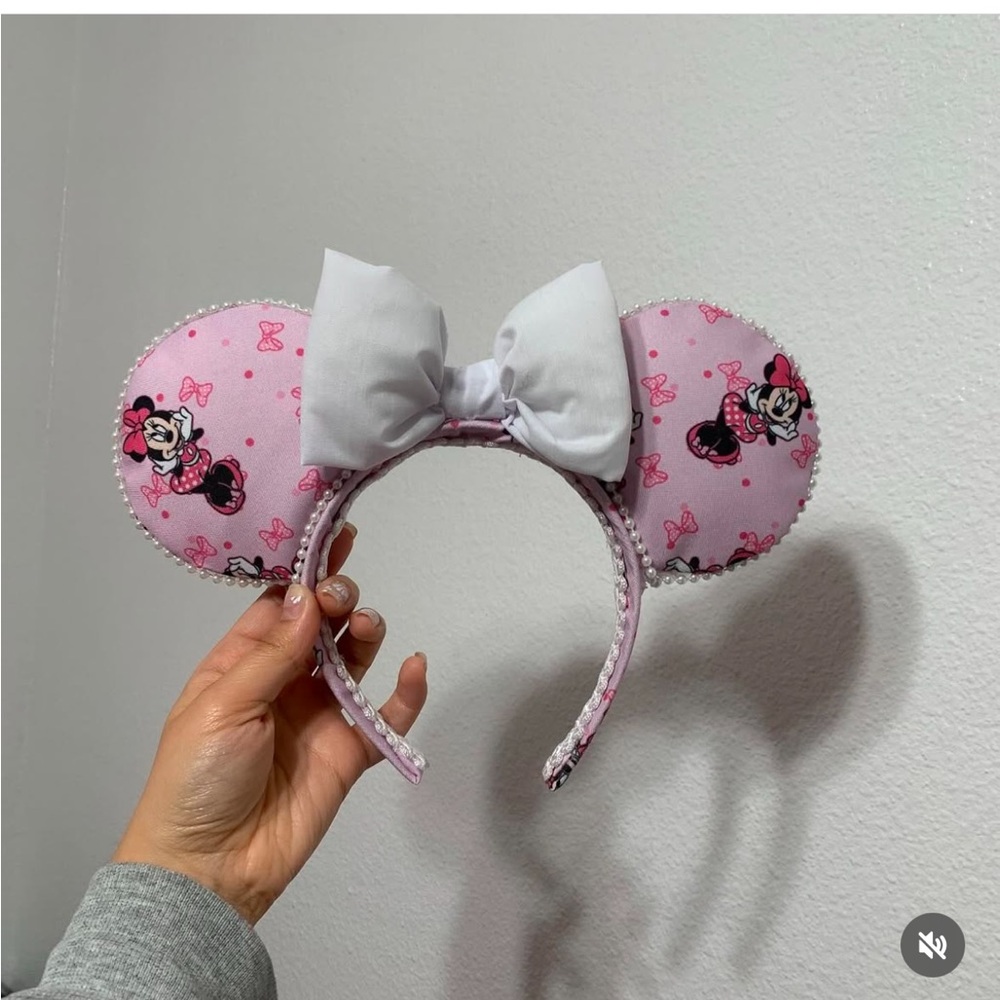 NEW MINNIE MOUSE DISNEY EARS
